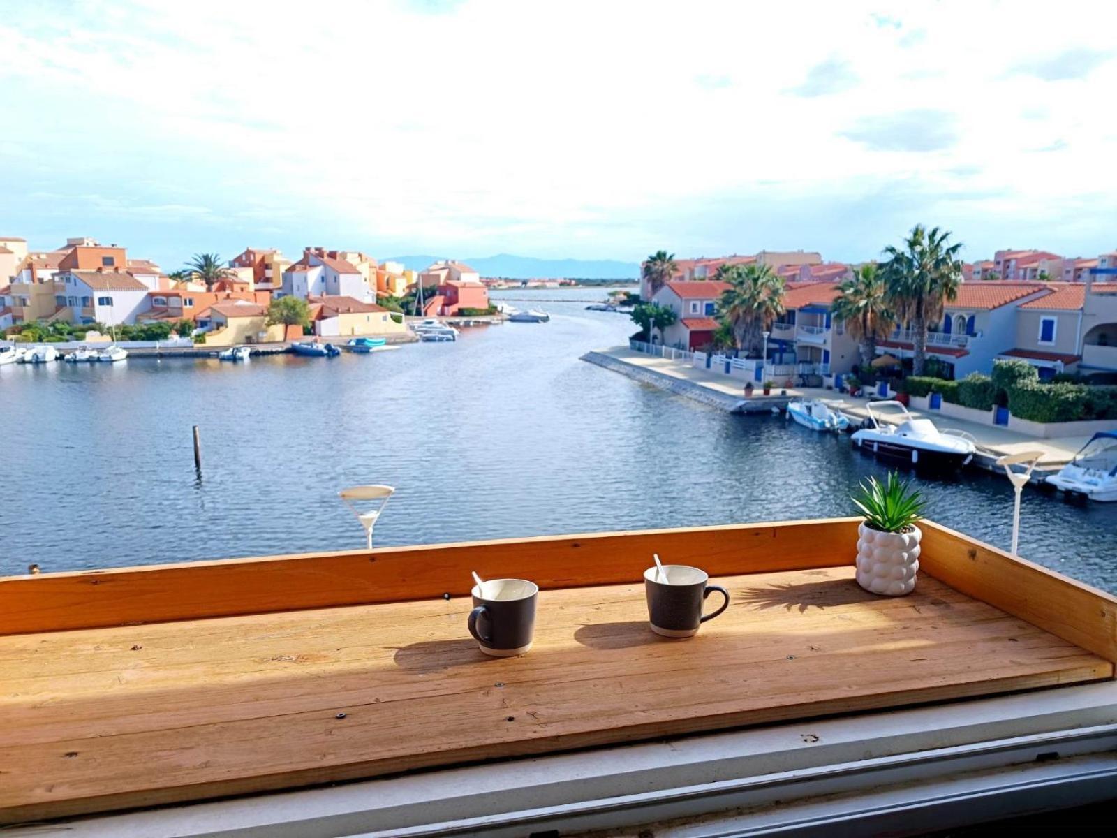Charmant Appartement Sur La Marina Le Barcarès Exterior foto